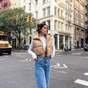 Cropped Fall Beige Puffer Vest